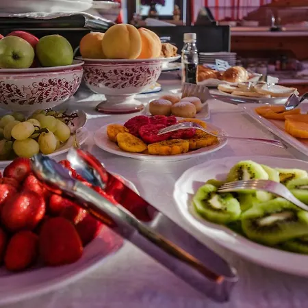 فندق مبيت وإفطار Casa Turchetti تاورمينا